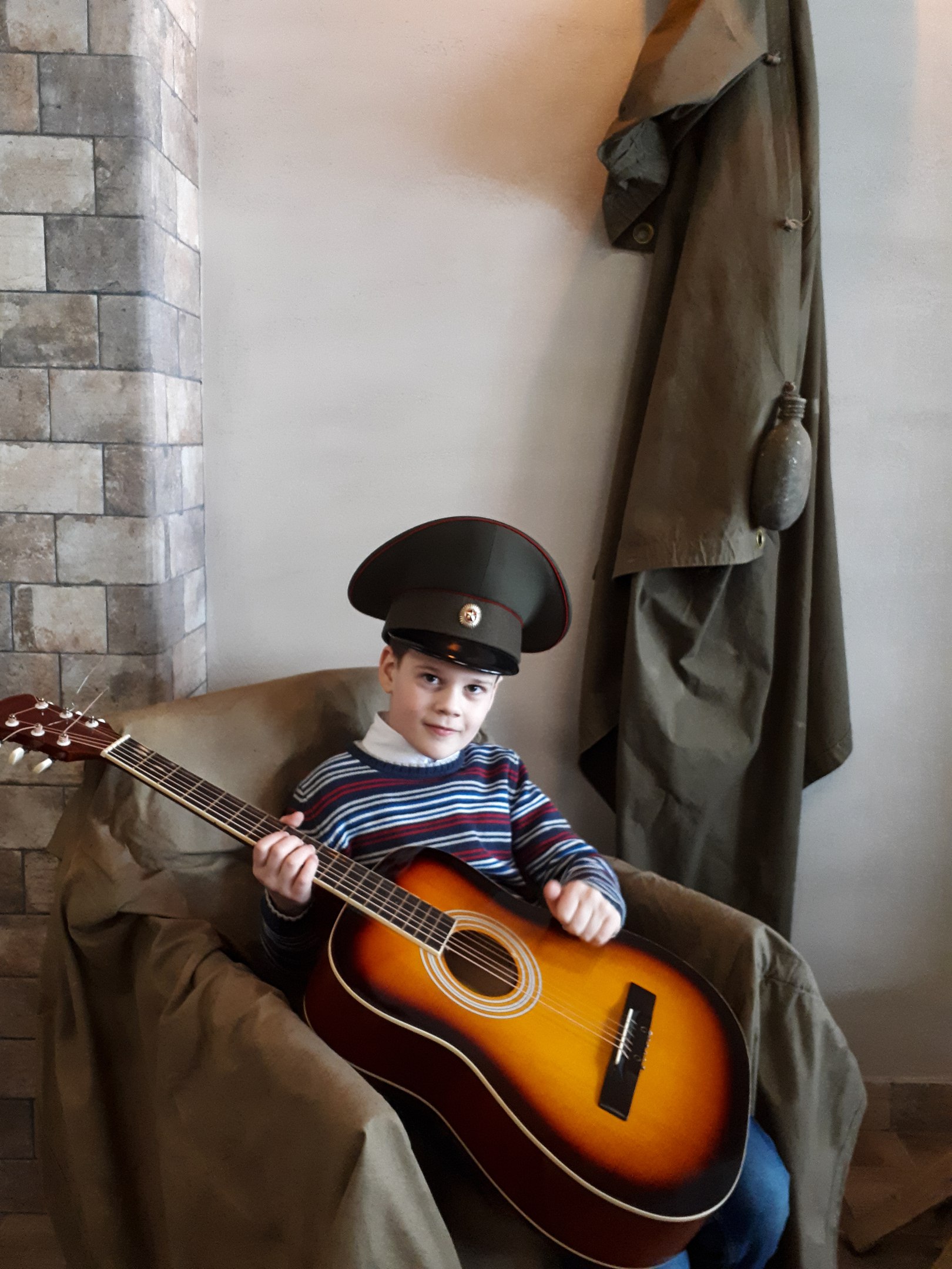 Настоящий защитник Родины!